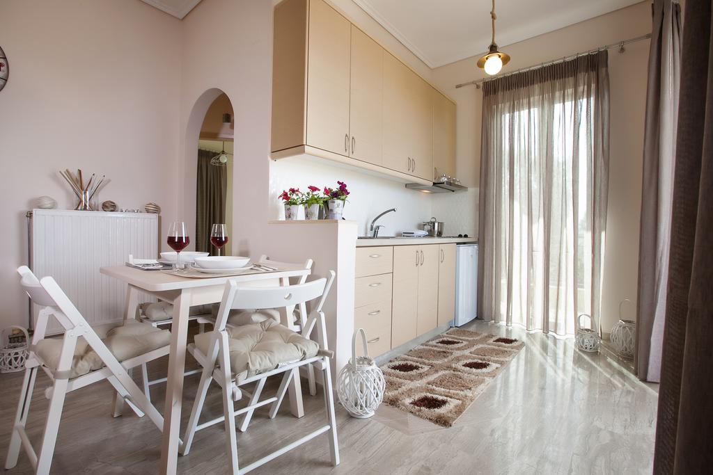 Petra Thea Apartment Kalamata Exterior foto